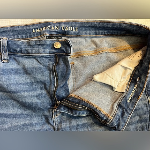 American Eagle Next Level Stretch Hi-Rise Jegging Distressed Blue Jeans 18 Short - Picture 3 of 16